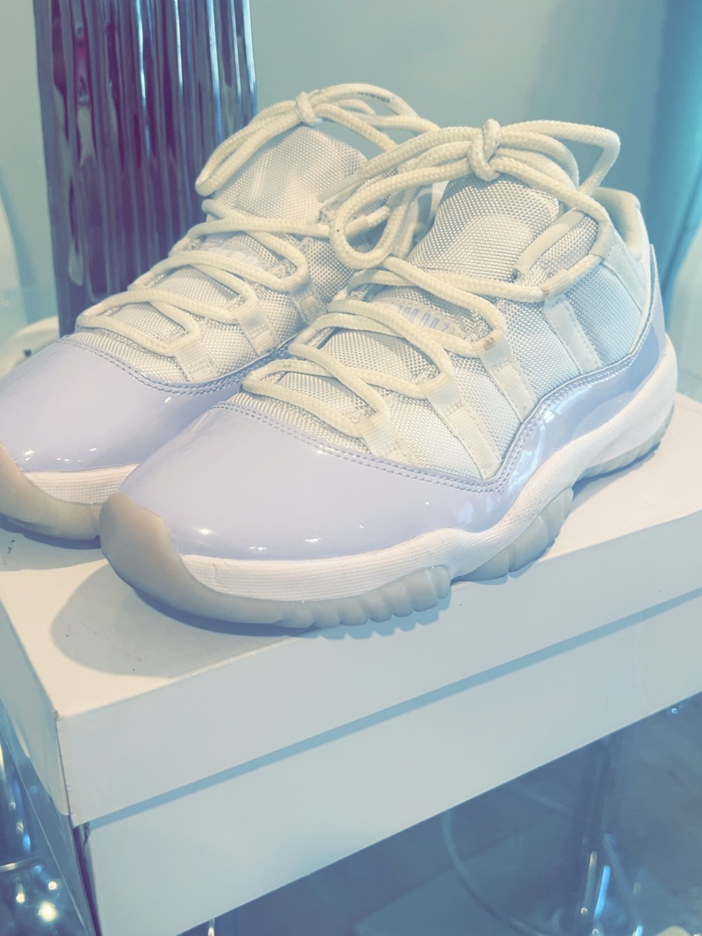 Jordan Low-Top Sneakers in White and Light Purple